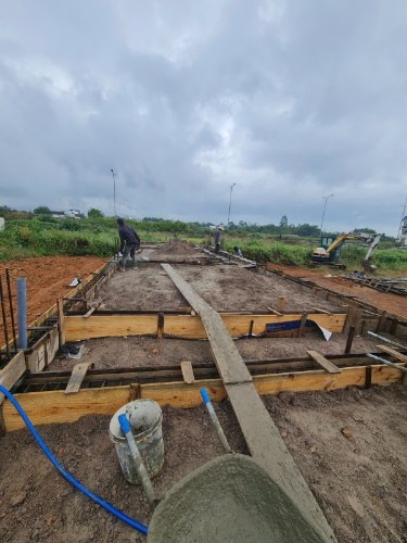 NHÀ ANH THỊNH & CHỊ OANH